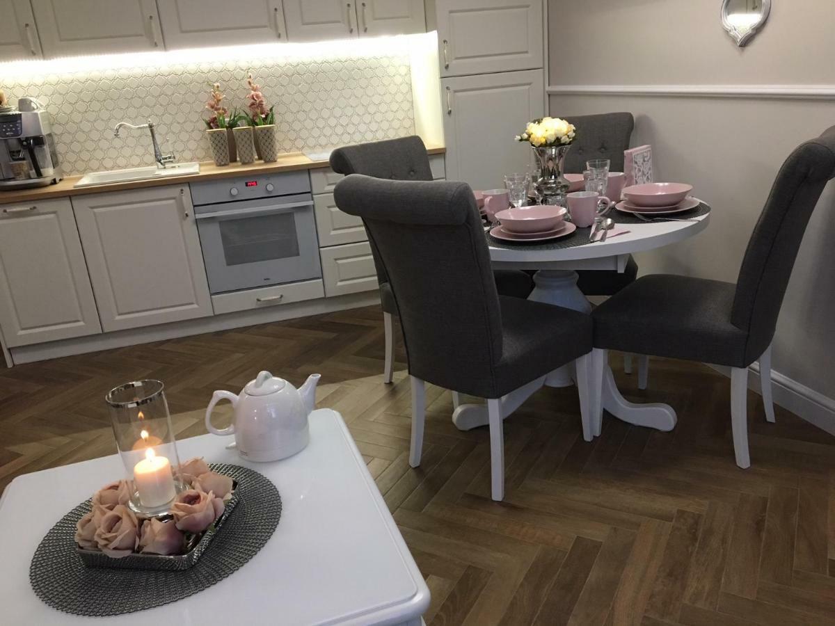 Family & Business Sauna Apartments Sienkiewicza No1 Centrum Plac Lliteratow- Piekny Apartament - 1 Bedroom With Private Sauna, Bath With Hydromassage, Parking Кельце Экстерьер фото